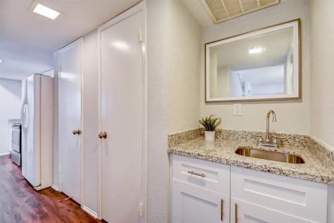 781 Country Place Drive 2077 Houston TX 77079