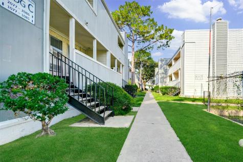781 Country Place Drive 2077 Houston TX 77079