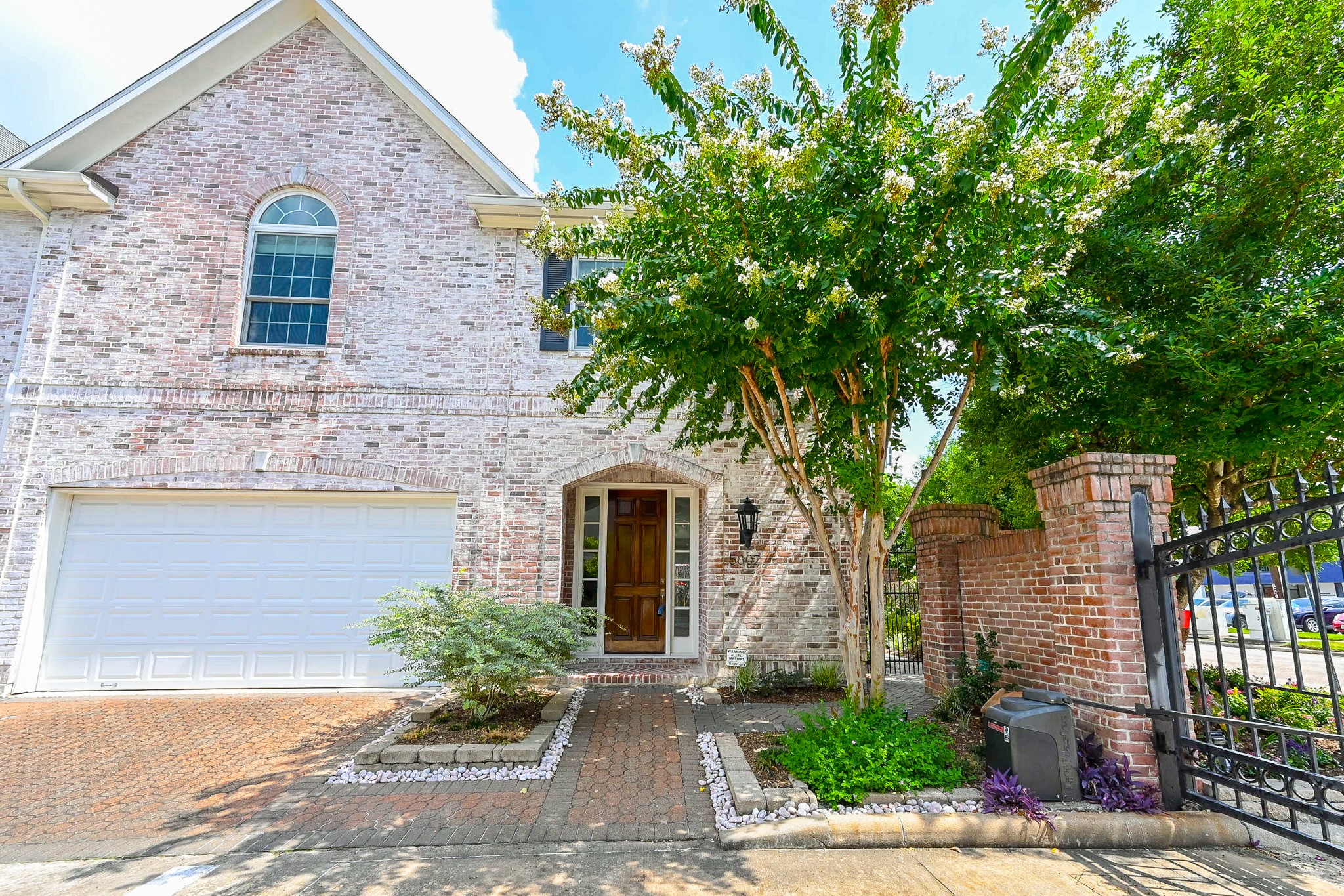 5802 Augusta Court Houston TX 77057