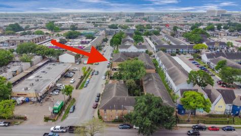 6401 Skyline Drive 38 Houston TX 77057