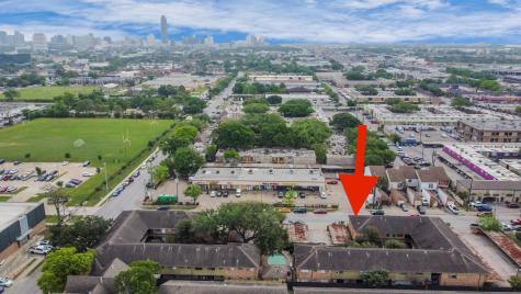 6401 Skyline Drive 38 Houston TX 77057