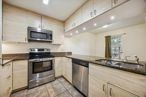 3131 Southwest Freeway C33 Houston TX 77098