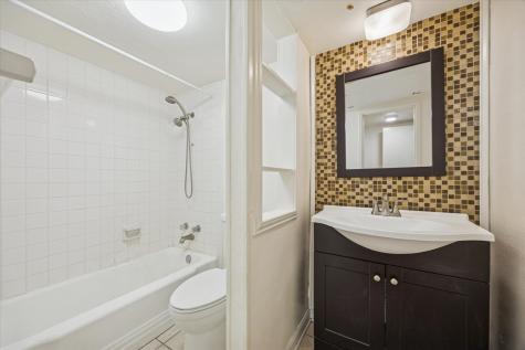 3131 Southwest Freeway C33 Houston TX 77098