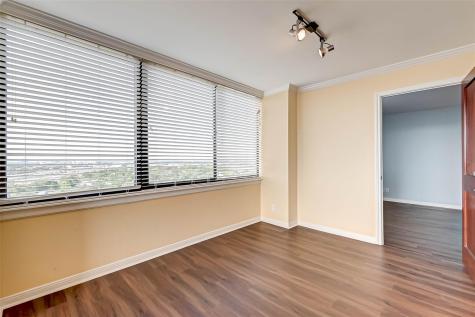 3525 Sage Road 1703 Houston TX 77056