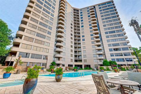 3525 Sage Road 1703 Houston TX 77056