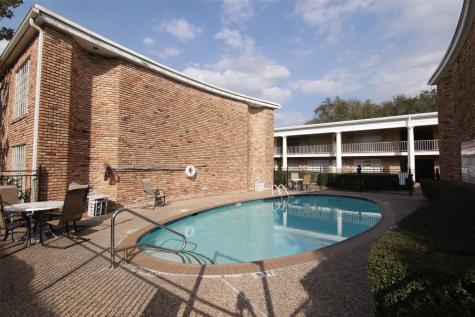 2101 Fountain View Drive 35 Houston TX 77057