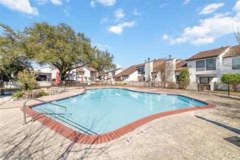 7655 S Braeswood Boulevard 2 Houston TX 77071