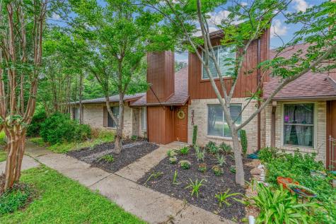 2315 De Lee Street Bryan TX 77802