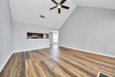 6601 Sands Point Drive 30 Houston TX 77074