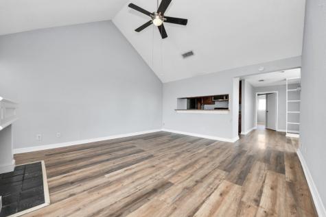 6601 Sands Point Drive 30 Houston TX 77074