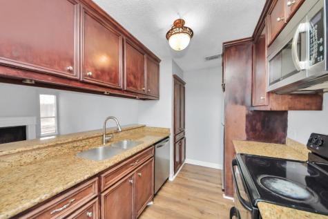 6601 Sands Point Drive 30 Houston TX 77074
