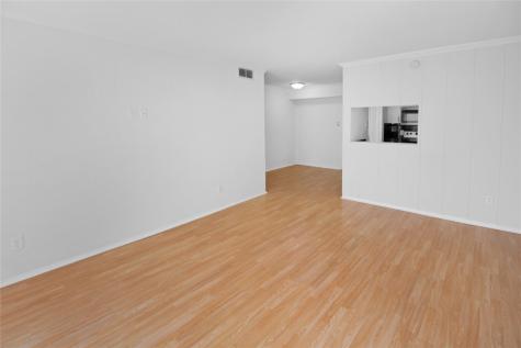4631 Wild Indigo Street 574 Houston TX 77027