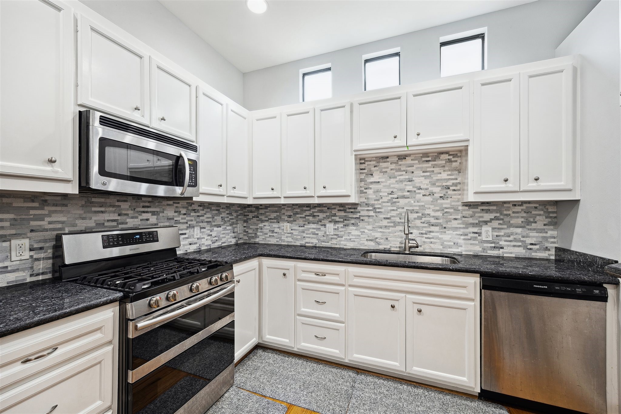 11315 Main Street 1401 Houston TX 77025