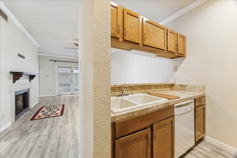 8055 Cambridge Street 37 Houston TX 77054