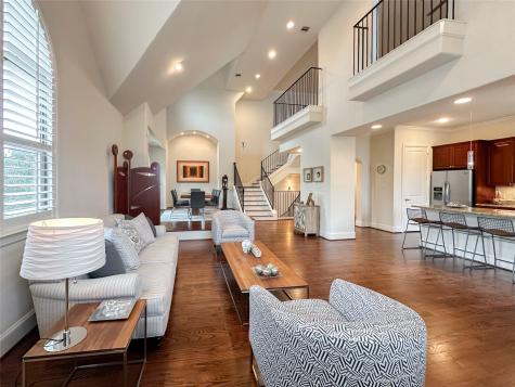 4042 Bellefontaine Street Houston TX 77025