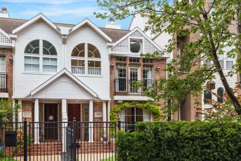 6207 Rodrigo Street B Houston TX 77007