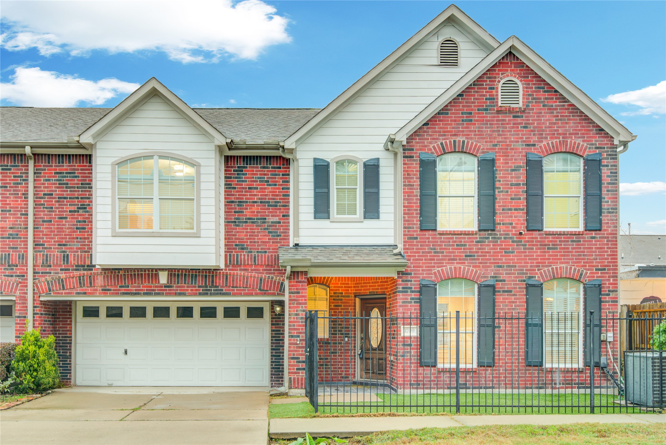 1709 W 15th Street Houston TX 77008
