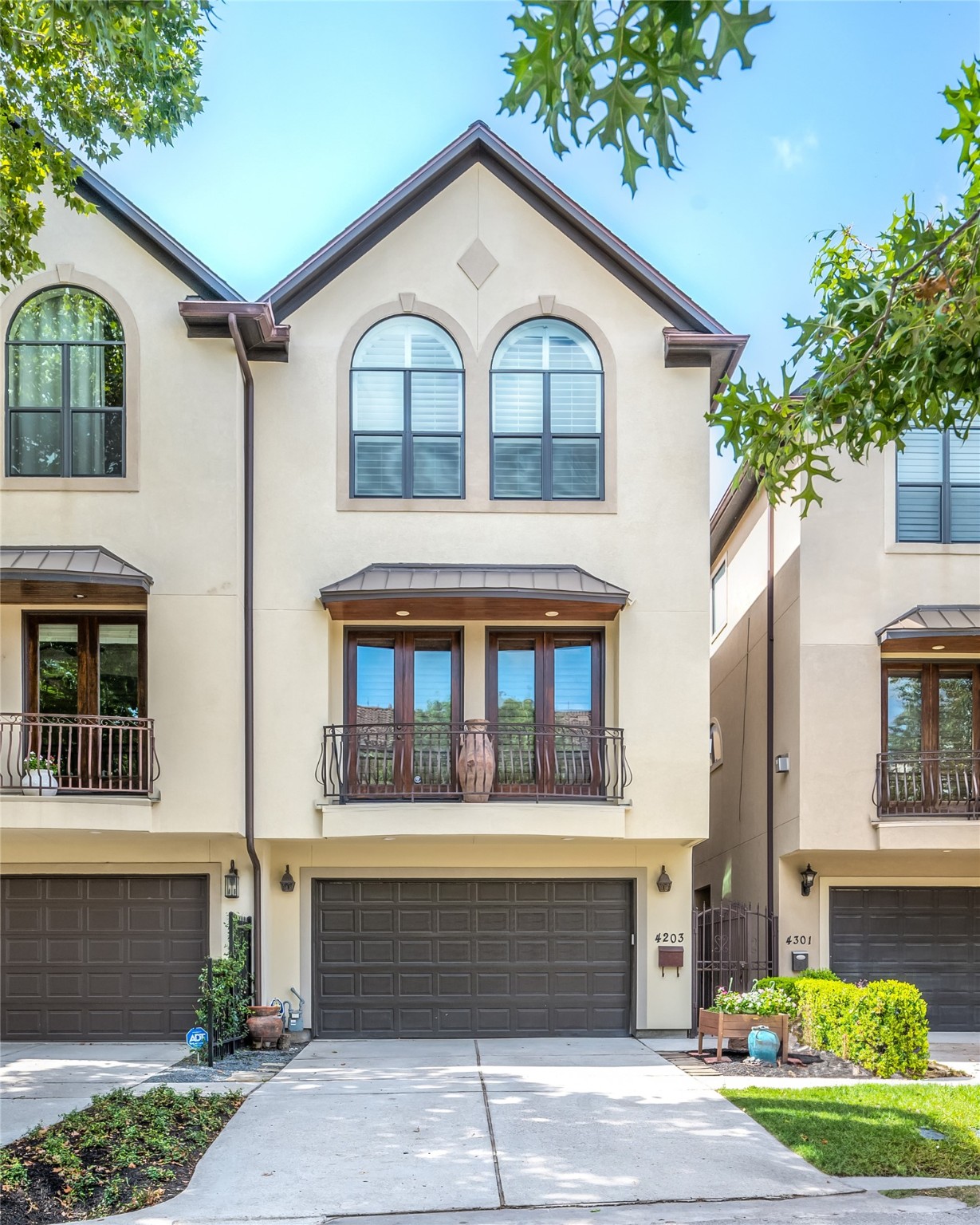 4203 Blossom Street Houston TX 77007