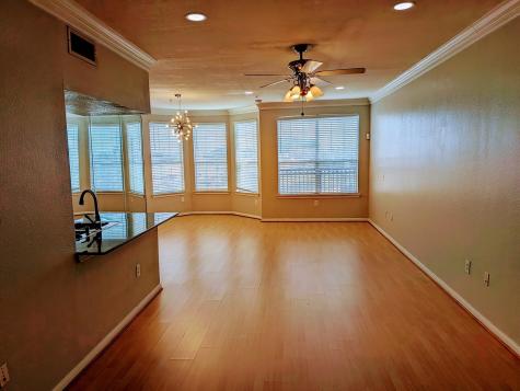 7575 Kirby Drive 2416 Houston TX 77030