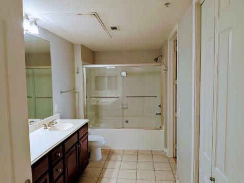 7575 Kirby Drive 2416 Houston TX 77030