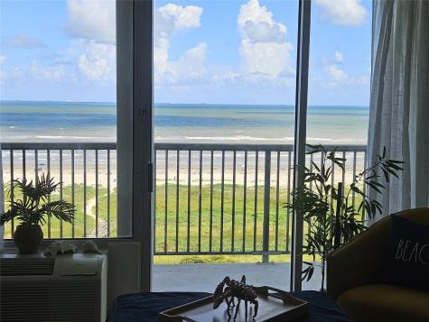 415 E Beach Drive 804 Galveston TX 77550