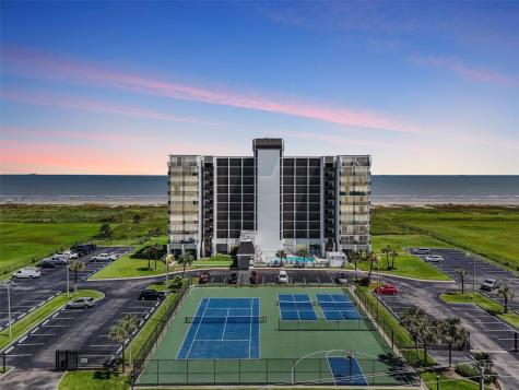 415 E Beach Drive 804 Galveston TX 77550