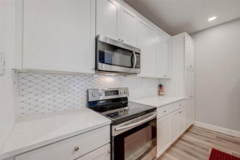 8077 El Mundo Street 8077 Houston TX 77054