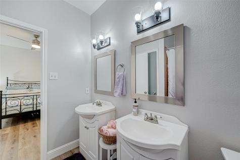 8077 El Mundo Street 8077 Houston TX 77054