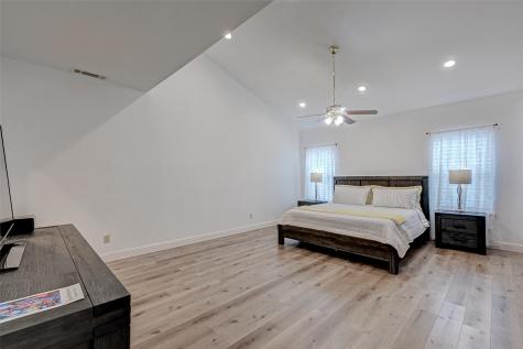 8077 El Mundo Street 8077 Houston TX 77054