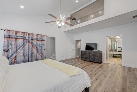 8077 El Mundo Street 8077 Houston TX 77054