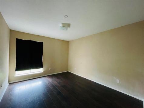 13480 S Thorntree Drive 910 Houston TX 77015