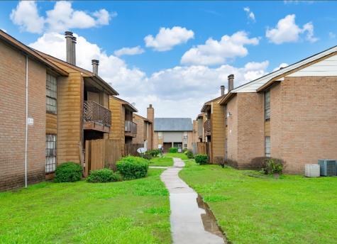 9090 S Braeswood Boulevard 89 Houston TX 77074