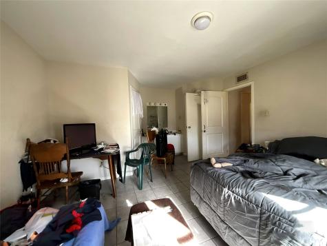 9090 S Braeswood Boulevard 89 Houston TX 77074