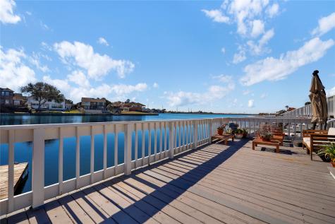 10223 Schaper Road Galveston TX 77554
