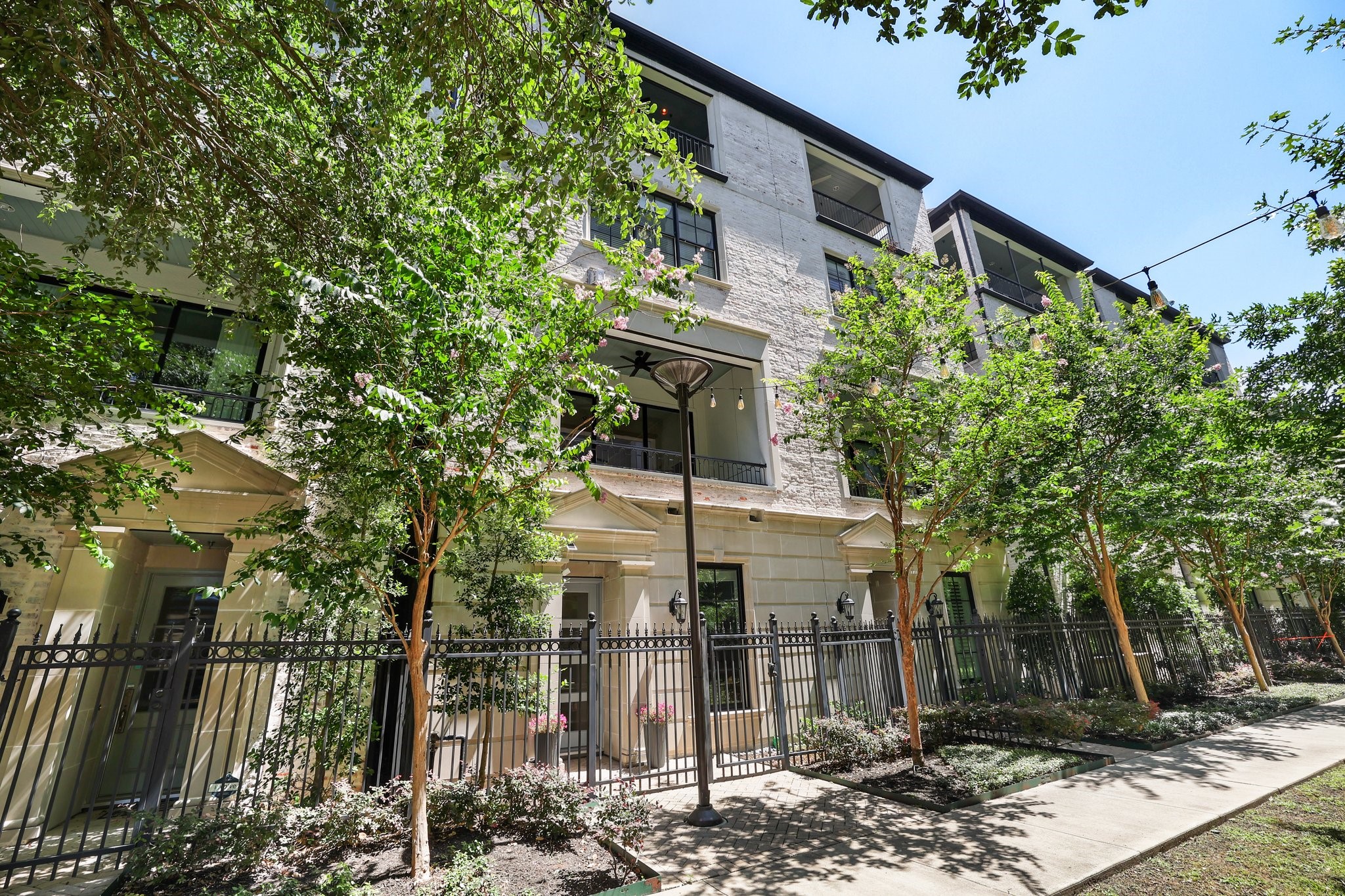 1316 Wood Hollow Drive Houston TX 77057