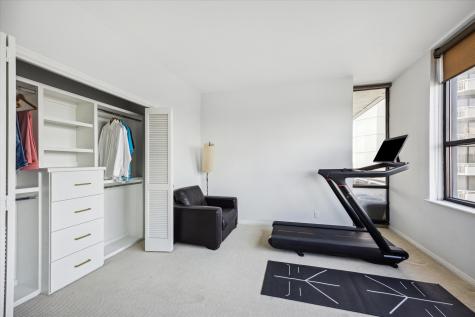 15 Greenway Plaza 19e Houston TX 77046