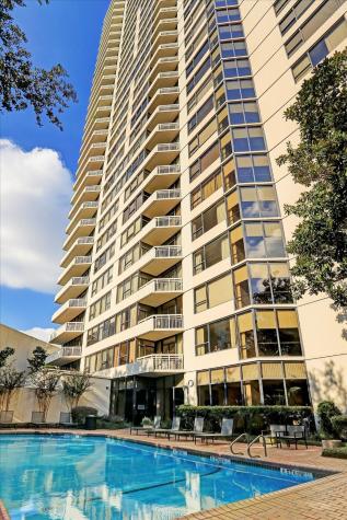 15 Greenway Plaza 19e Houston TX 77046