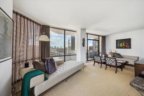 15 Greenway Plaza 19e Houston TX 77046