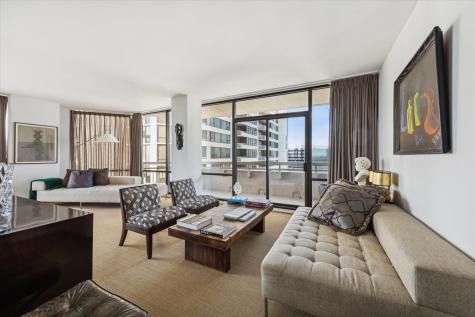 15 Greenway Plaza 19e Houston TX 77046