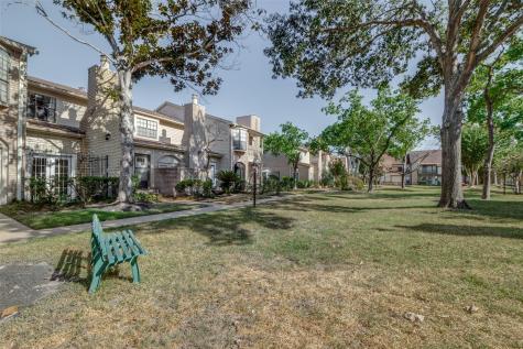 800 Country Place Drive 702 Houston TX 77079