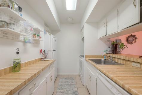 2201 Fountain View Drive 54 Houston TX 77057