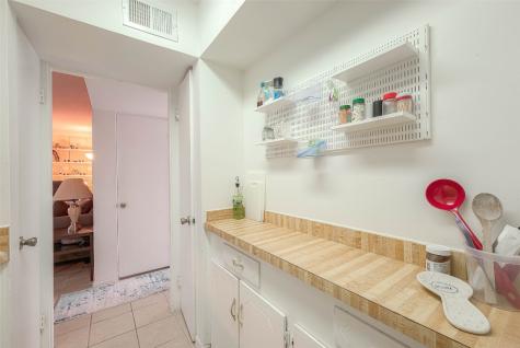 2201 Fountain View Drive 54 Houston TX 77057