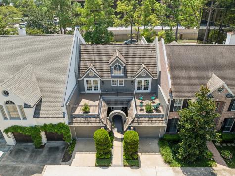 10 S Briar Hollow Lane 4 Houston TX 77027