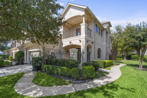 17 Sweetwater Court Sugar Land TX 77479