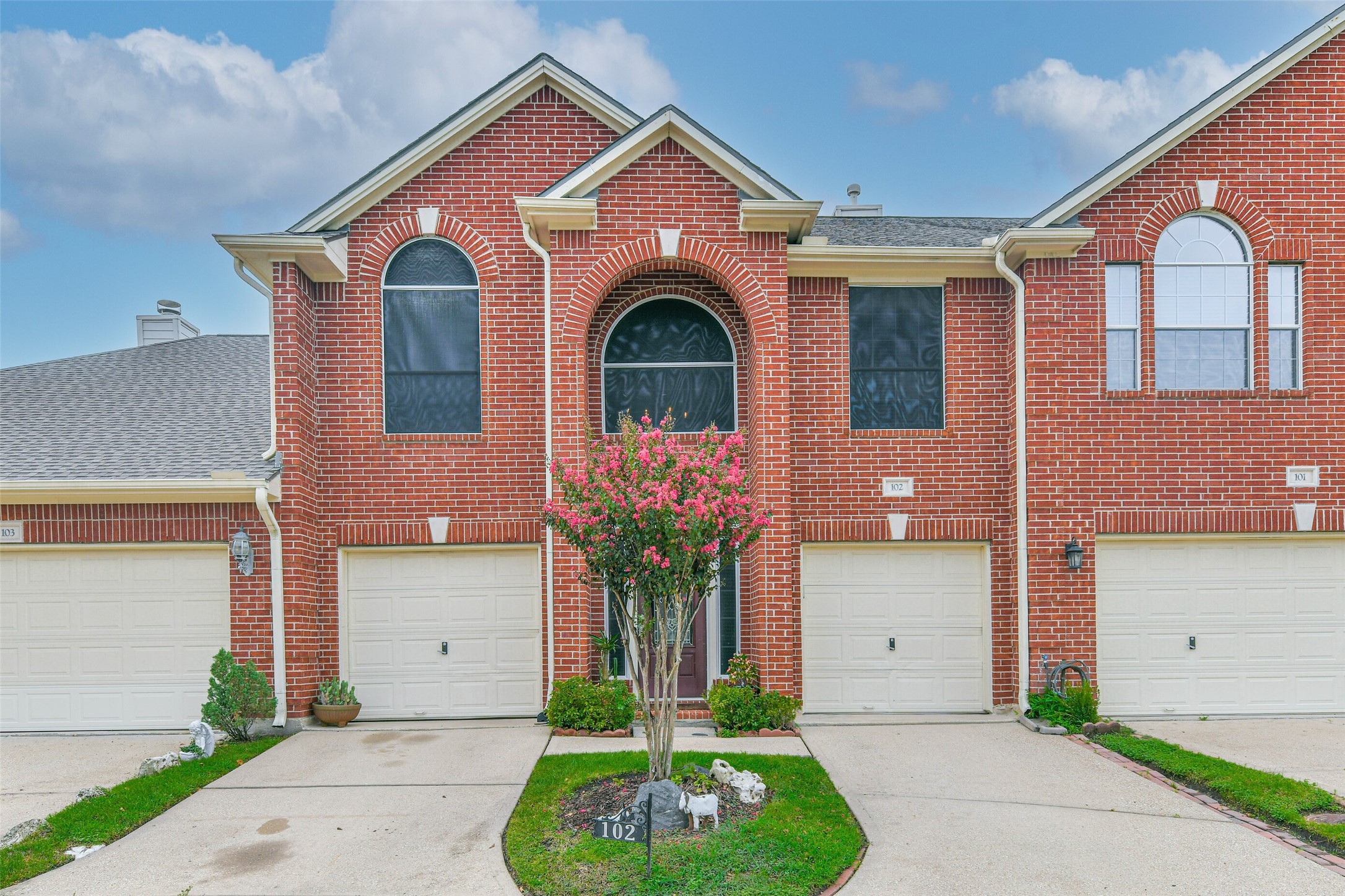 1408 S Friendswood Drive 102 Friendswood TX 77546