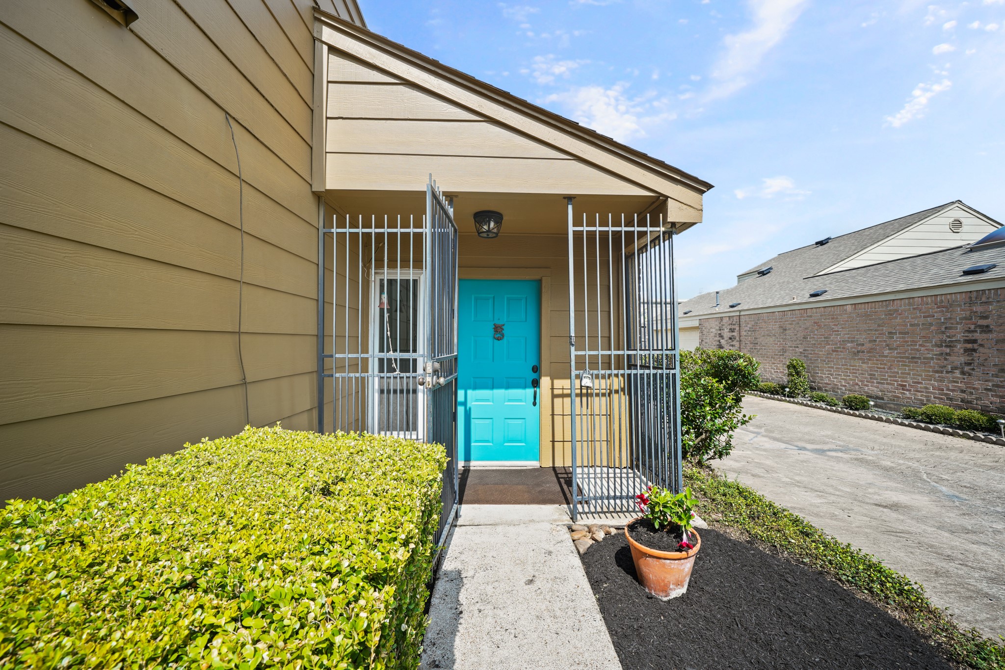 1904 Trixie Lane Houston TX 77042