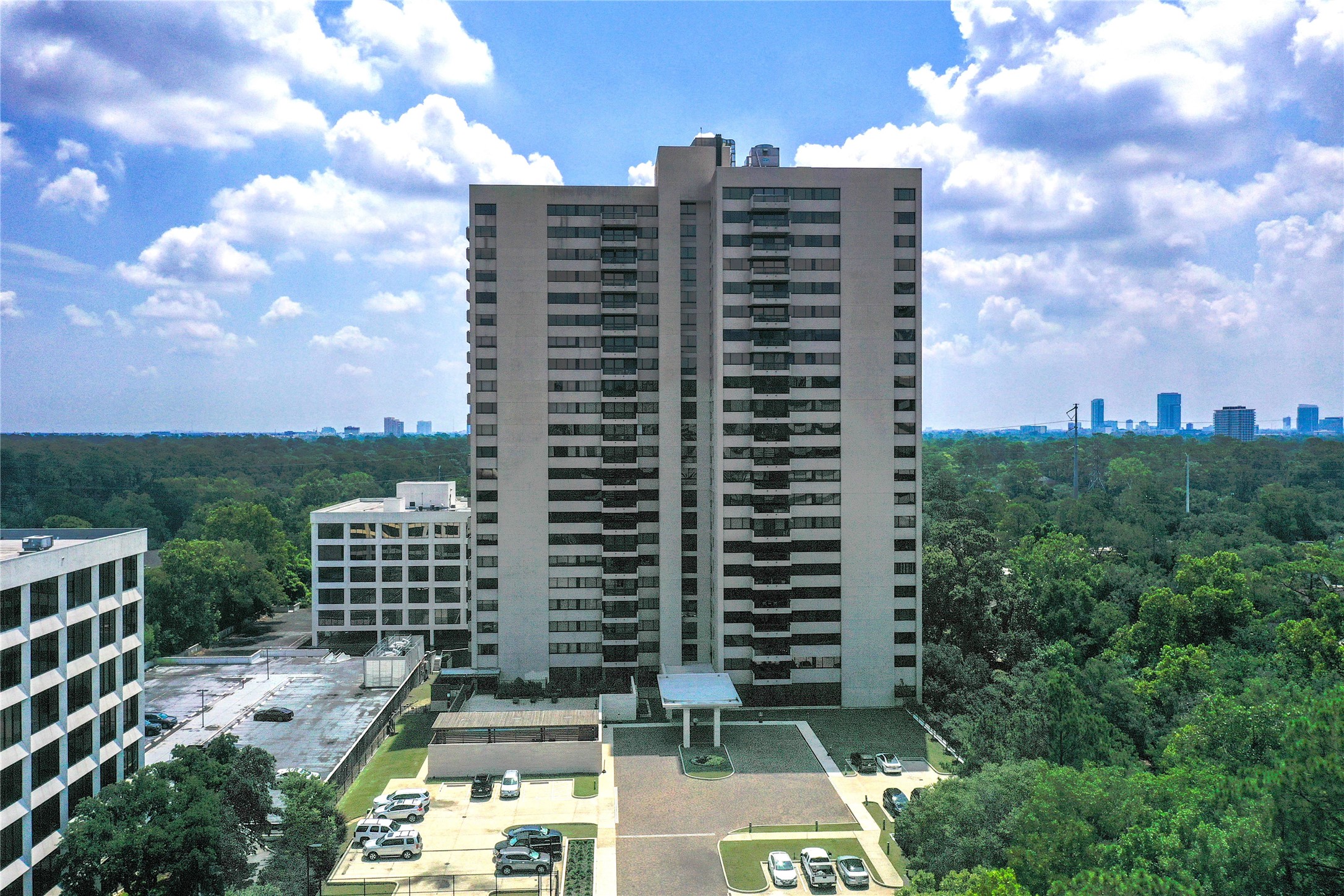 49 Briar Hollow Lane 305 Houston TX 77027