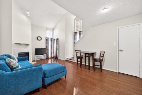 10855 Meadowglen Lane 722 Houston TX 77042