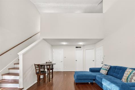 10855 Meadowglen Lane 722 Houston TX 77042