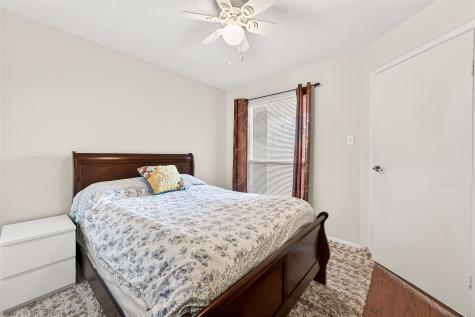 10855 Meadowglen Lane 722 Houston TX 77042